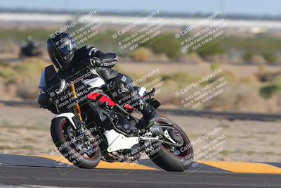 media/Nov-06-2023-Moto Forza (Mon) [[ce023d0744]]/3-Intermediate Group/Session 5 (Turn 4)/